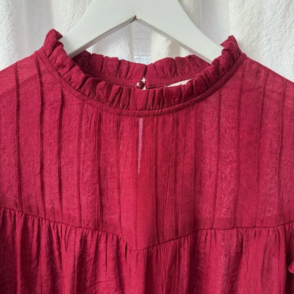 Nanette Lepore Burgundy Flutter Sleeve Top sz L - Picture 3 of 6